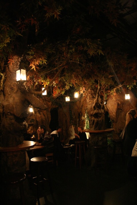 Märchencafé, Bosc des fades, Café Barcelona