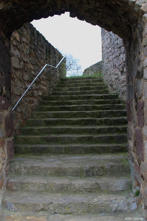 Kugelsburg Volkmarsen Hessen Nordhessen Burgruine Ruin Castle