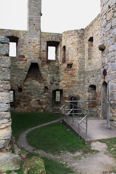 Kugelsburg Volkmarsen Hessen Nordhessen Burgruine Ruin Castle