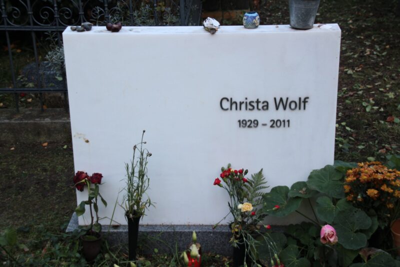 grab-christa-wolf-alter-friedhof-berlin