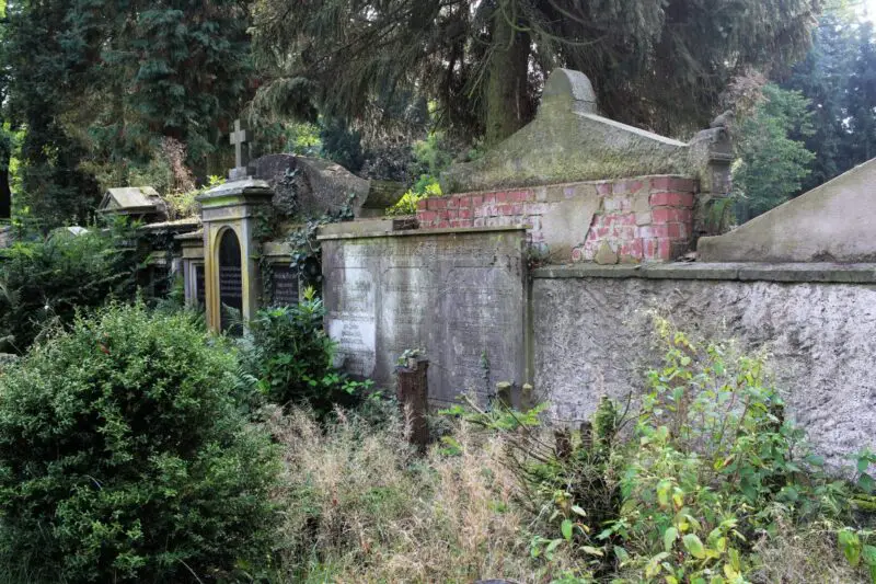 Alter Friedhof im Teutoburger Wald