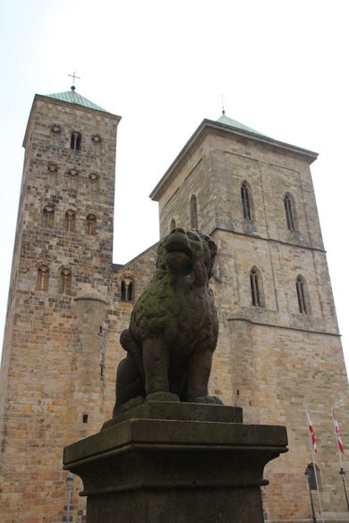 Osnabrücker Löwe, Löwe vor dem Dom zu Osnabrück