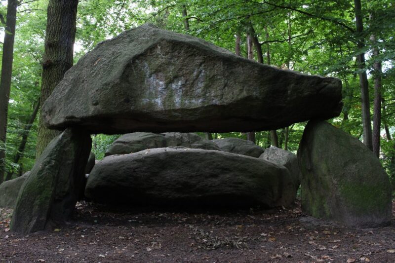 Megalithmonumente Osnabrücker Land, Steinkammergrab