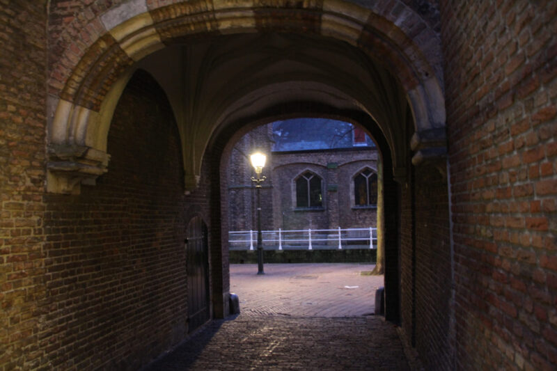 Oude Kerk Delft, Sehenswerte Kirchen in Delft