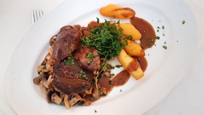 Speisen im Kurpark-Hotel in Ilsenburg, Restaurant in Ilsenburg