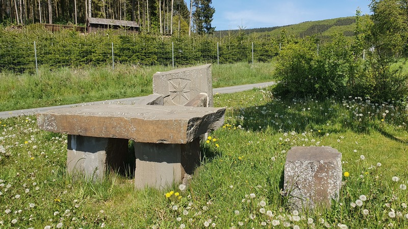 Thing, mittelalterlicher Gerichtsplatz, Sauerland Seelenorte