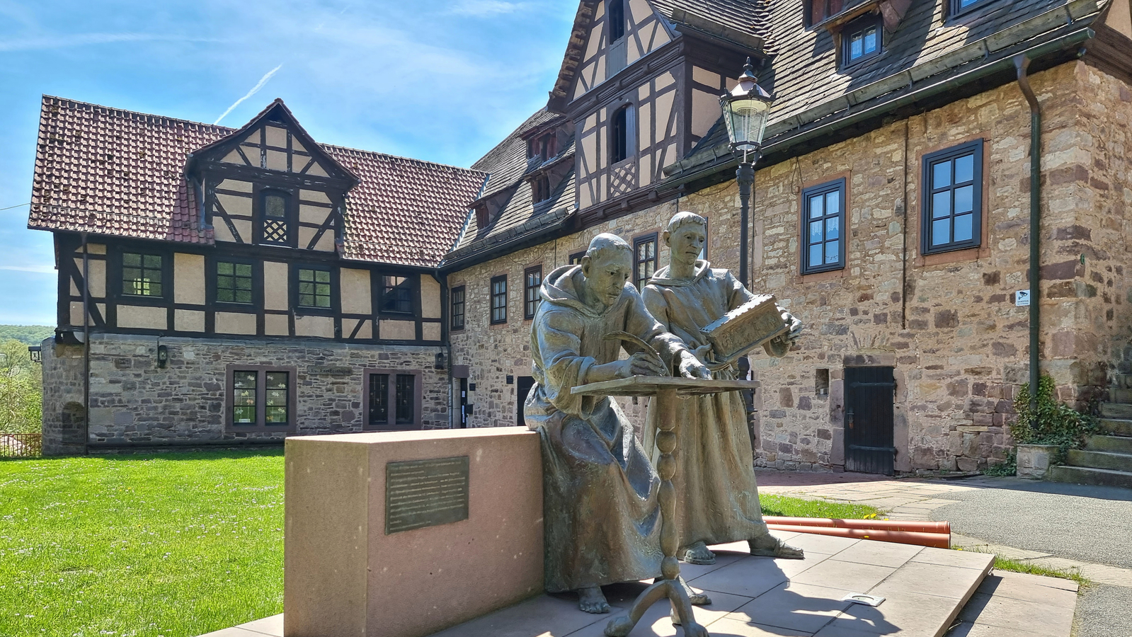 Kloster Helmarshausen, Buchkunstzentrum des Mittelalters, Evangeliar Heinrich des Löwen, 