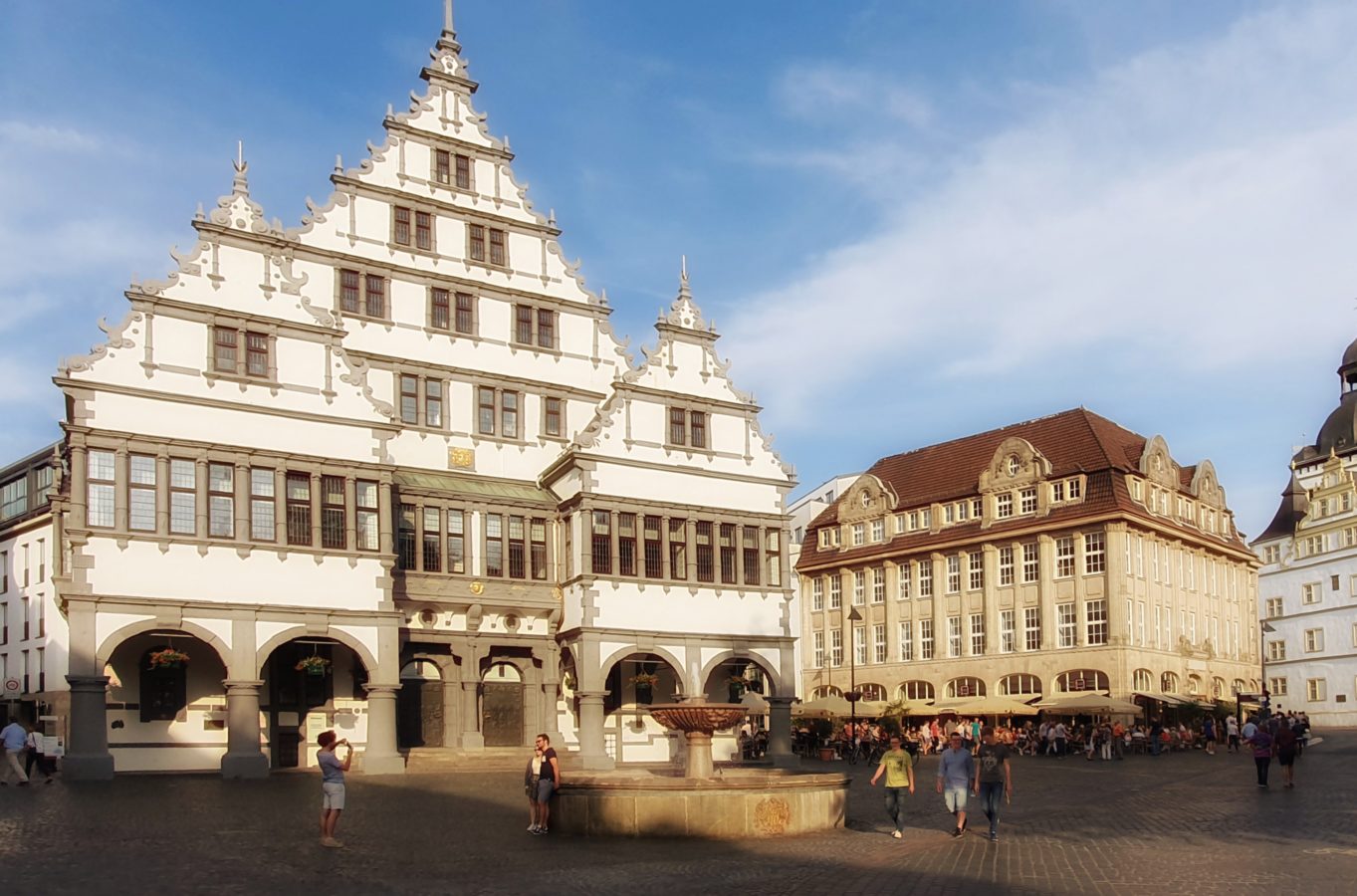 Tipps für Paderborn, Sehenswürdigkeiten von Paderborn, Rathaus Paderborn, Weserrrenaissance