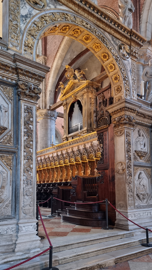 Sehenswürdigkeiten von Venedig, Tipps für Venedig, Geheimnisvolles Venedig, Santa Maria dei Frari, Begräbniskirche der Dogen von Venedig, 
