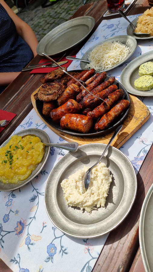 Älteste Bratwurtstküche der Welt in Nürnberg