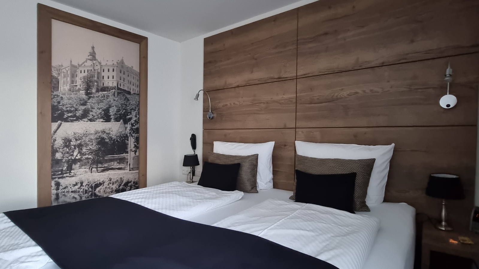 Hotelempfehlung für Gera ist das Hotel Zwergschlösschen, es ist ein familiengeführtes Hotel in Gera. 