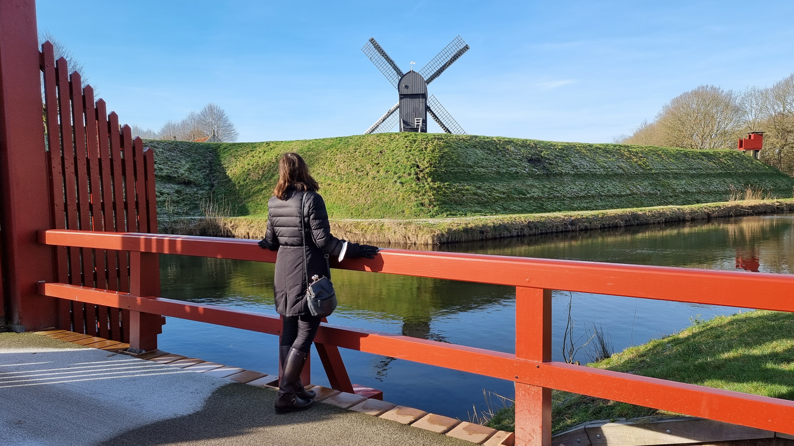 Die Festung Bourtange gehört zu den Sehenswürdigkeiten im Emsland, es liegt nur 2 Km von der deutschen Grenze entfernt. 