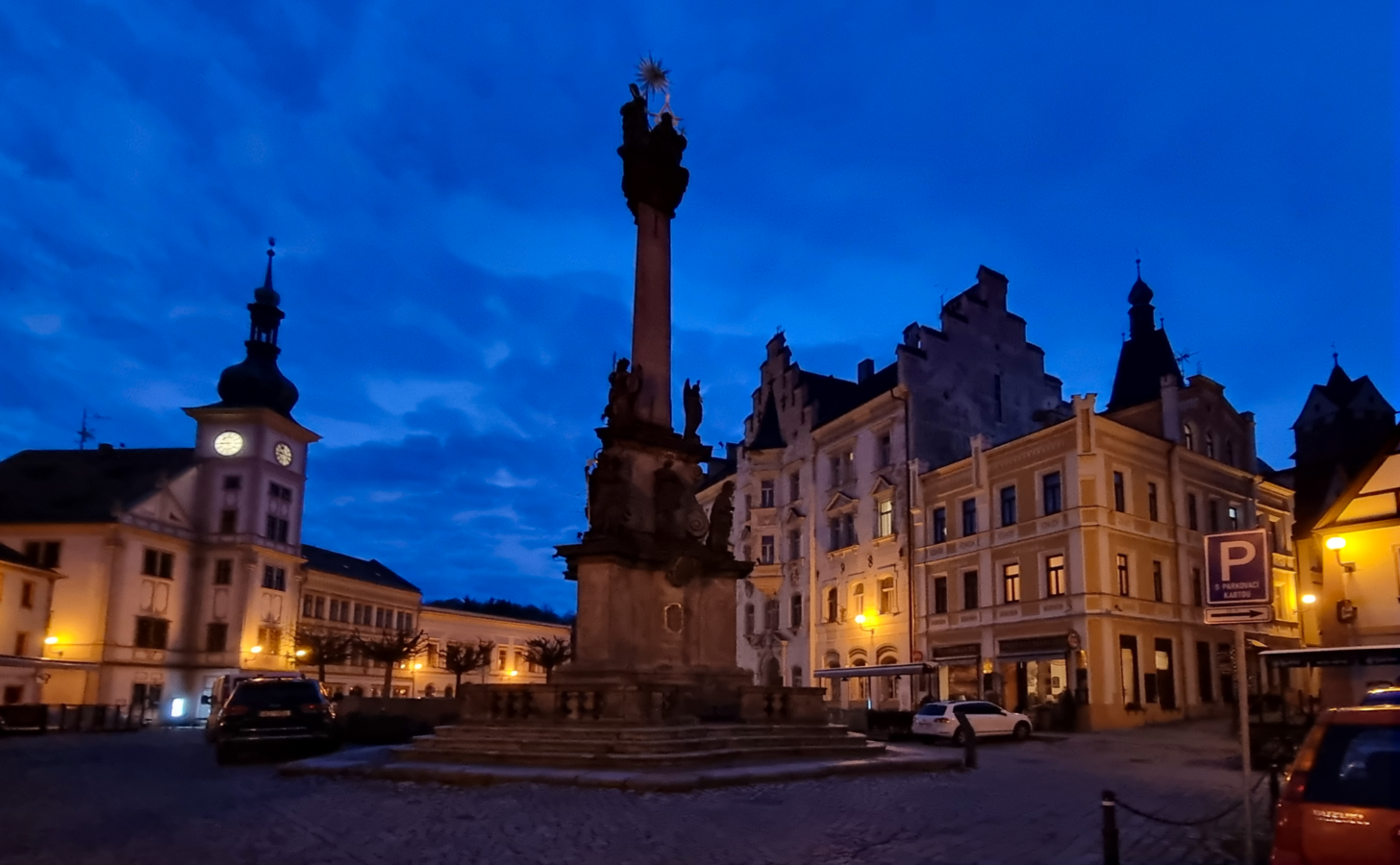 Sehenswürdigkeiten bei Karlsbad, Die kleine Stadt Loket ist ein wunderschönes Ausflugsziel bei Karlsbad