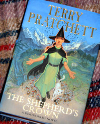 Terry Pratchetts letzter Roman „The Shepherd’s Crown“
