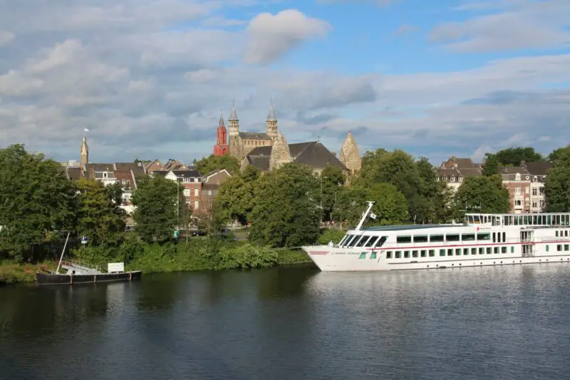Maastricht Maas Schiff