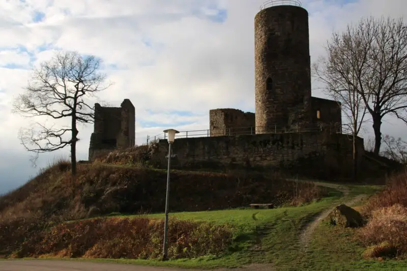 Kugelsburg Volkmarsen Hessen Nordhessen Burgruine Ruin Castle