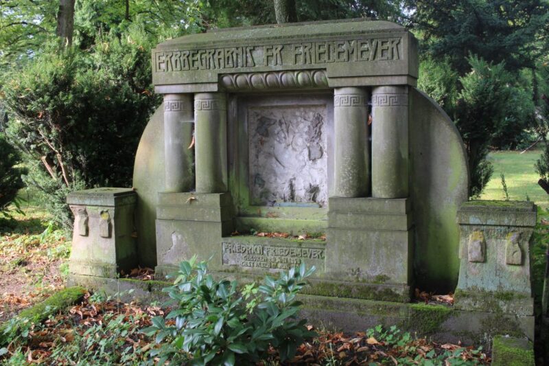 verfallener Friedhof bei Münster