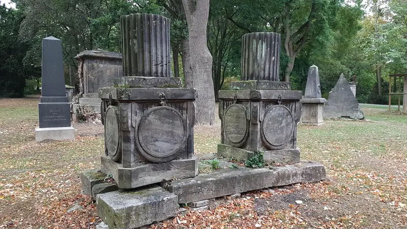 Alter Friedhof, Wolfenbuettel, Verfallener Friedhof