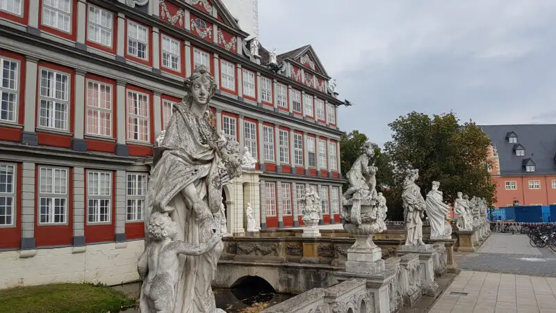 Schloss Wolfenbüttel, Barockschloss Niedersachsen, Schule im Schloss