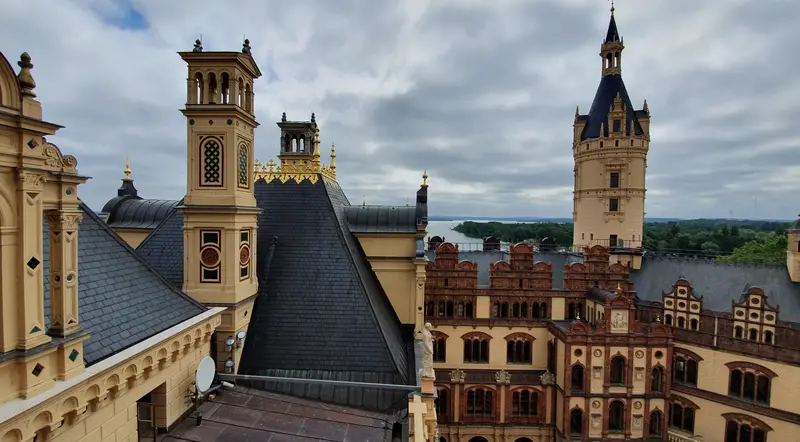 Dach des Schweriner Schlosses