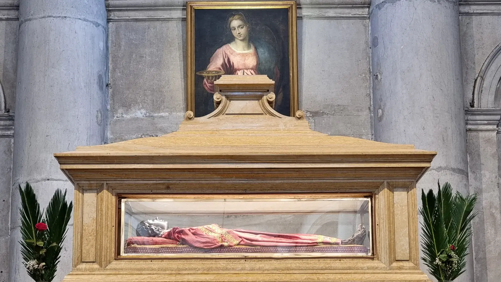 Gebeine der Heiligen Lucia, Mumie der Heiligen Lucia, Kirche mit Mumien, mystisches Venedig, Heilige Lucia in Venedig
