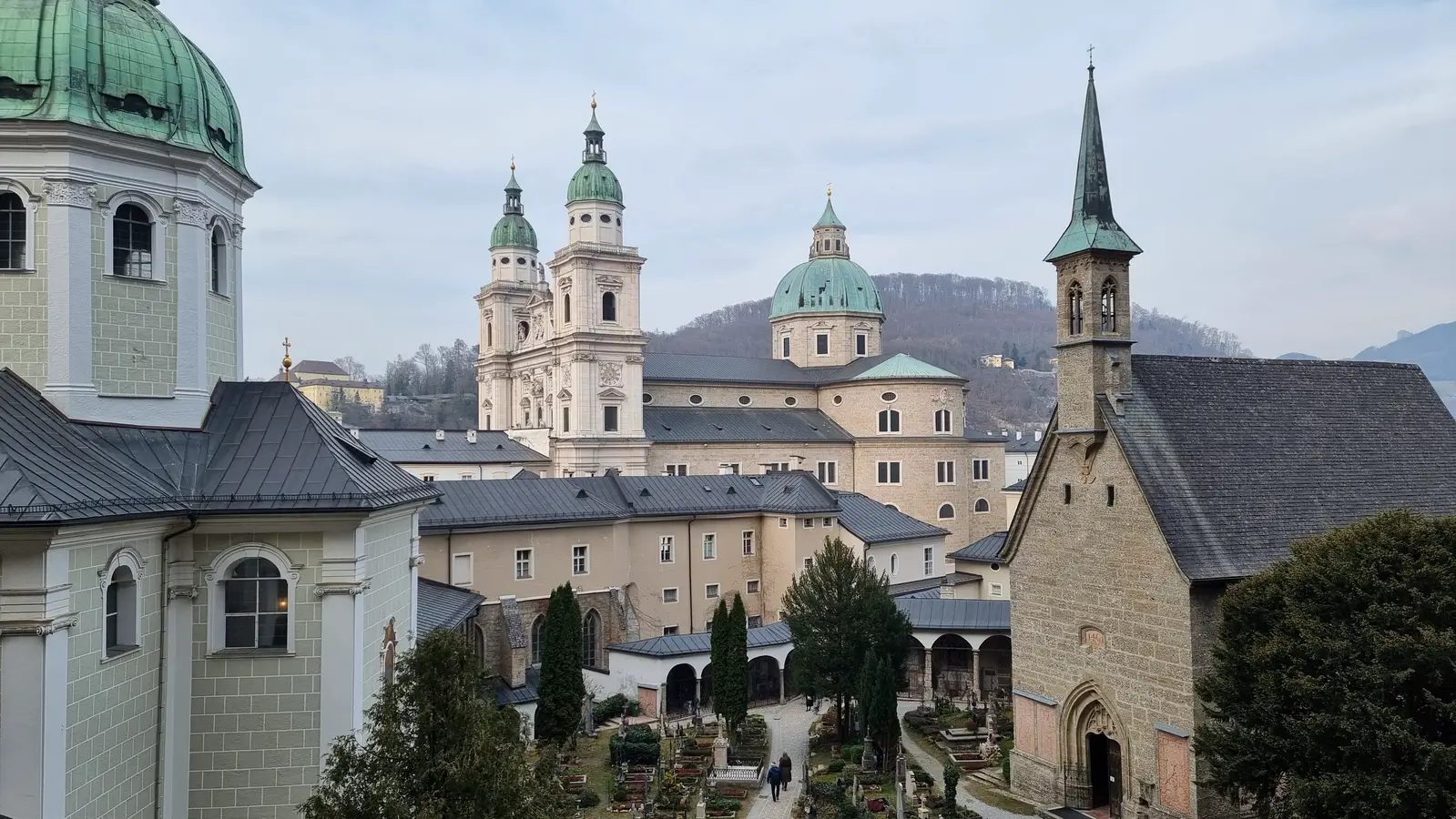 Der Salzburger Dom gehört zu den wichtigsten Sehenswürdigkeiten von Salzburg. 