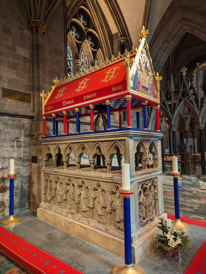Hereford geheimnisvolle Sehenswürdigkeiten - Grabmäler in der Kathedrale 