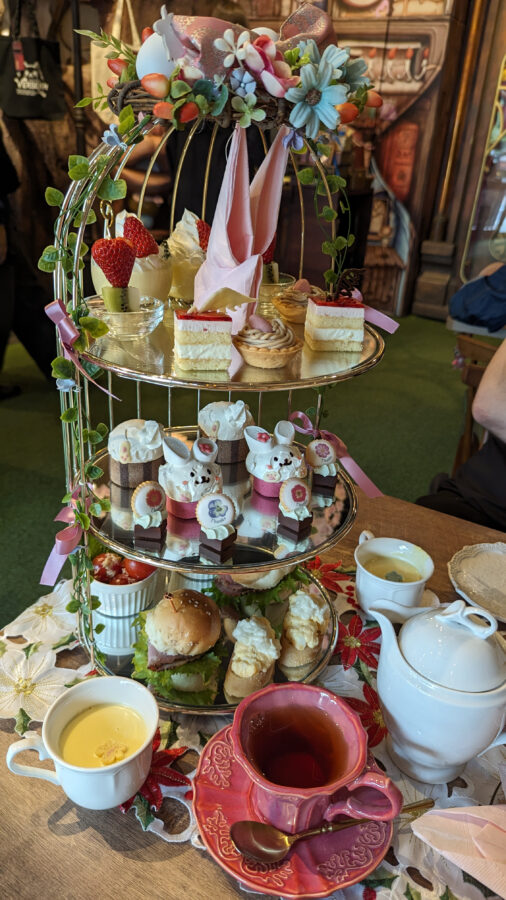 High-Tea in Japan
