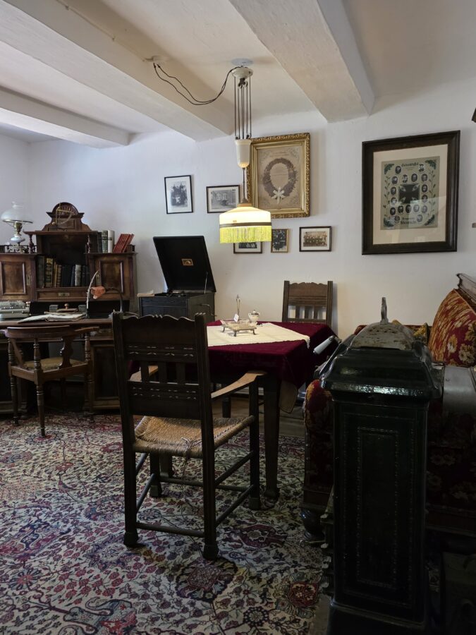 Kunst und Kultur am Steinhuder Meer entdecken, z. B. an der Promenade in Steinhude. 